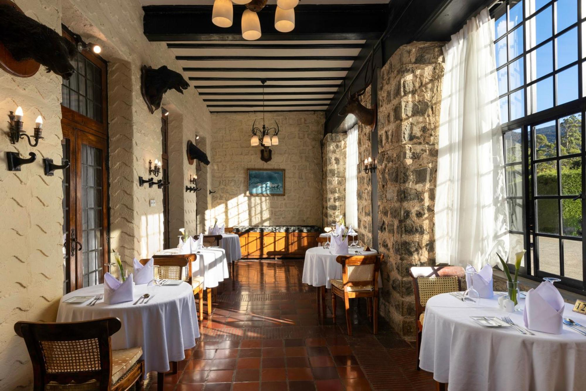 The Hill Club Βίλα Νουβάρα Ελίγια Εξωτερικό φωτογραφία