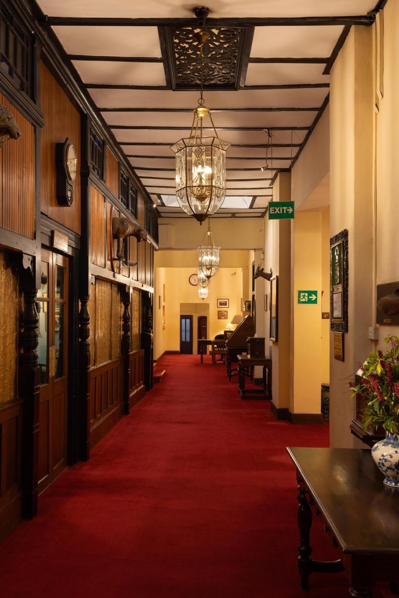 The Hill Club Βίλα Νουβάρα Ελίγια Εξωτερικό φωτογραφία