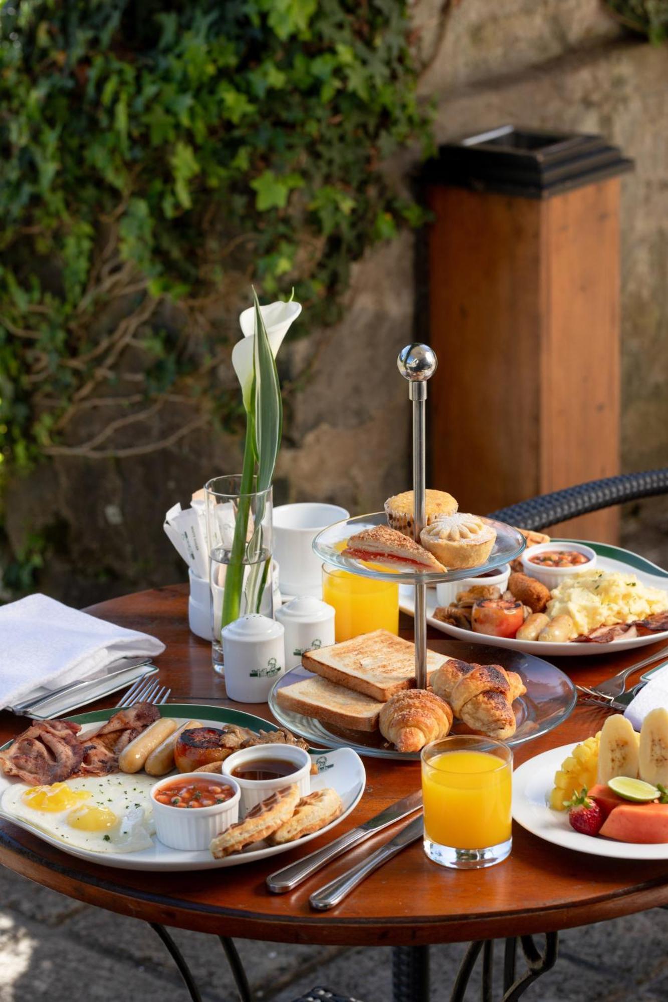 The Hill Club Βίλα Νουβάρα Ελίγια Εξωτερικό φωτογραφία