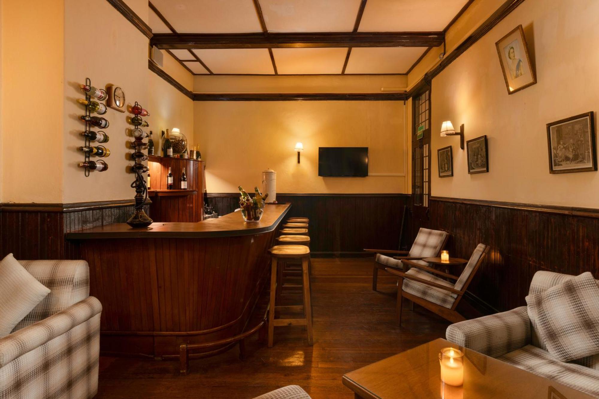 The Hill Club Βίλα Νουβάρα Ελίγια Εξωτερικό φωτογραφία