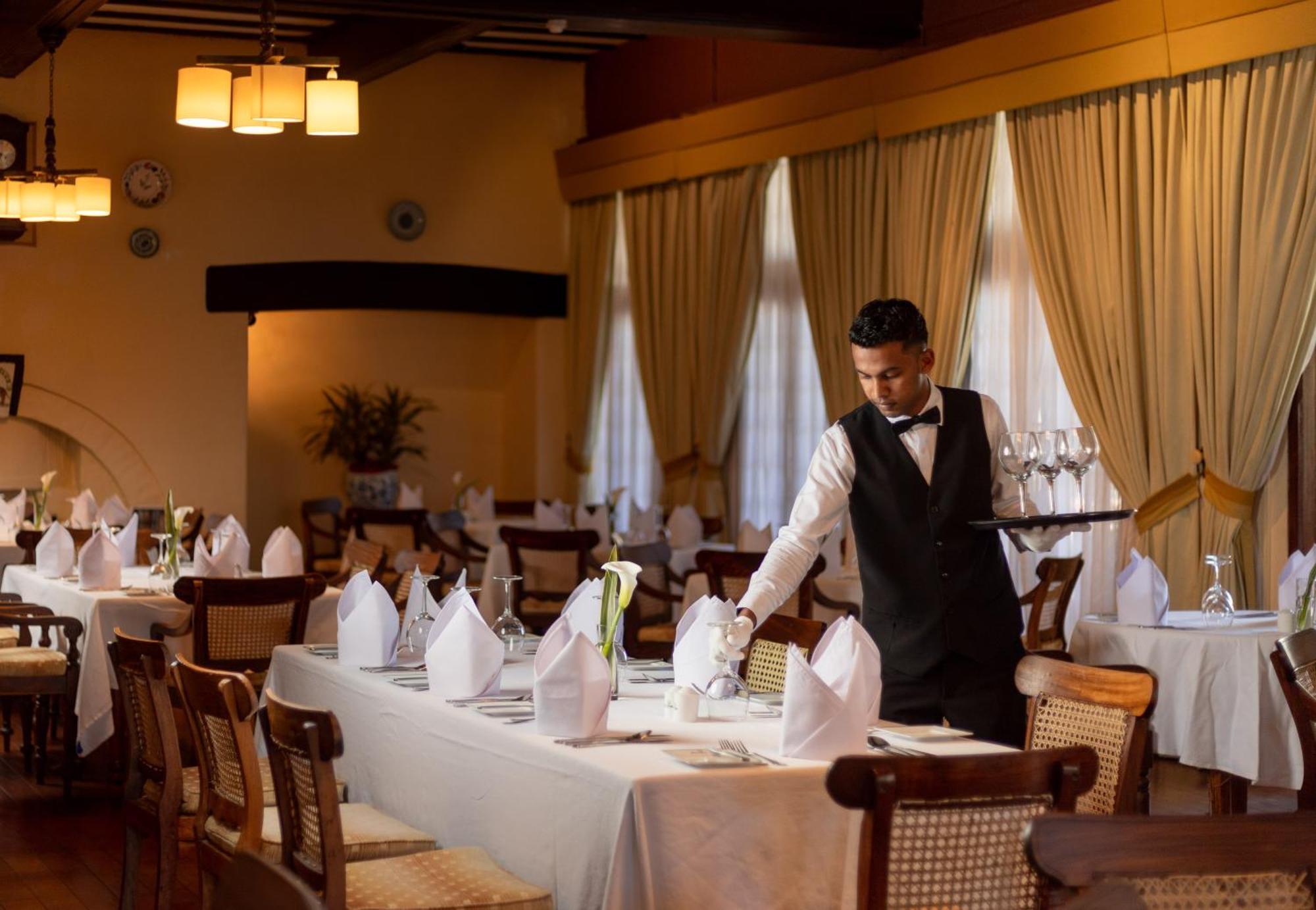 The Hill Club Βίλα Νουβάρα Ελίγια Εξωτερικό φωτογραφία