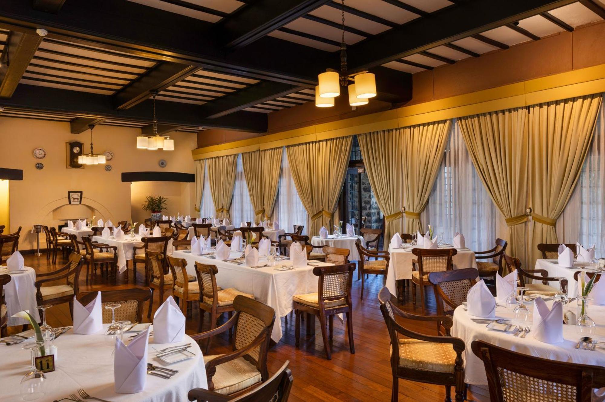 The Hill Club Βίλα Νουβάρα Ελίγια Εξωτερικό φωτογραφία