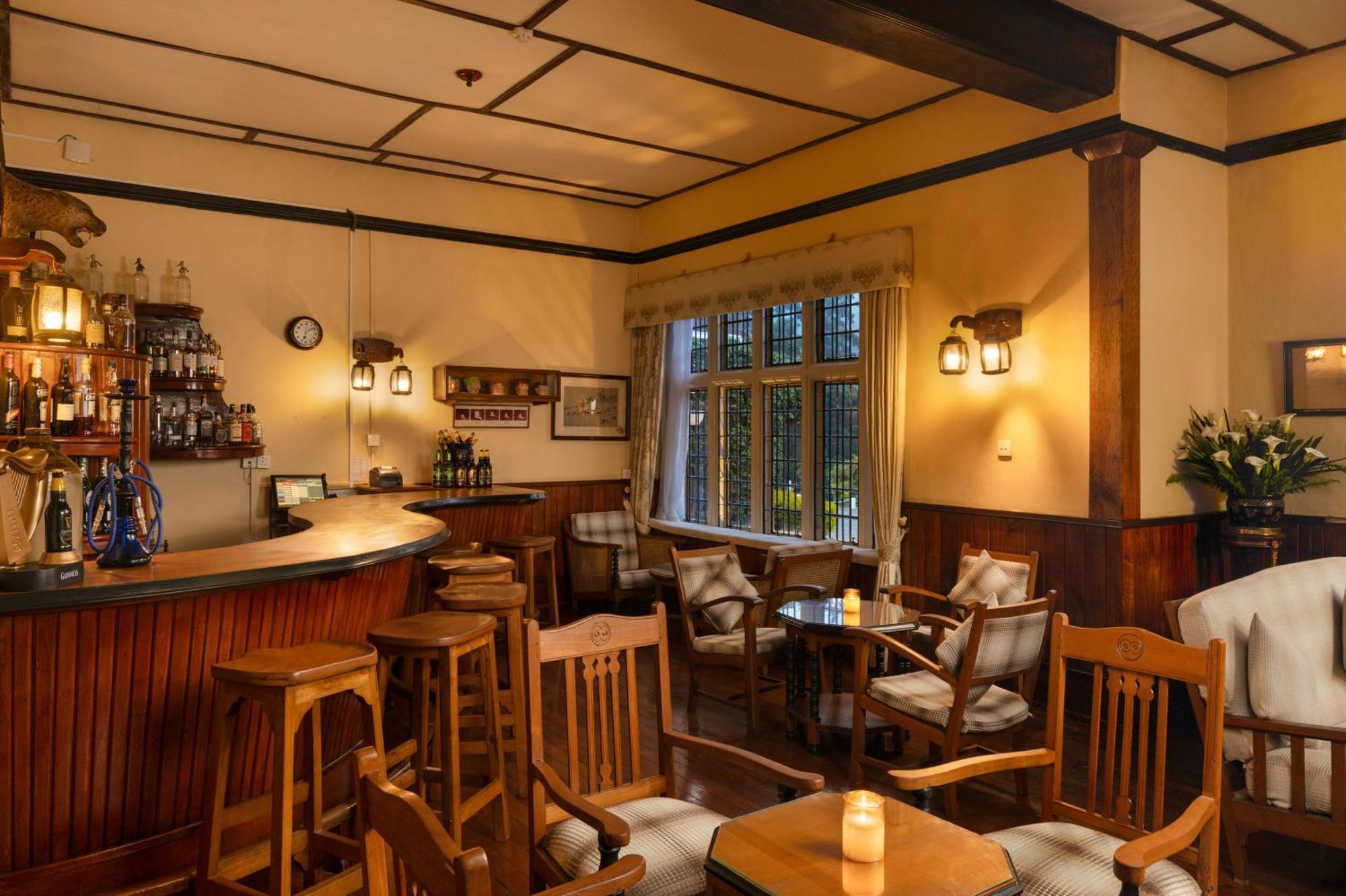 The Hill Club Βίλα Νουβάρα Ελίγια Εξωτερικό φωτογραφία