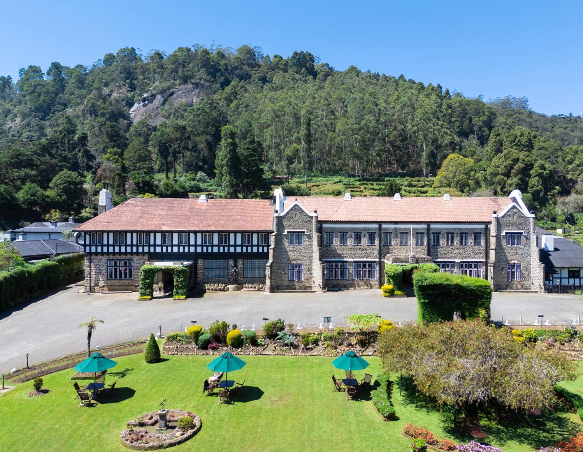 The Hill Club Βίλα Νουβάρα Ελίγια Εξωτερικό φωτογραφία